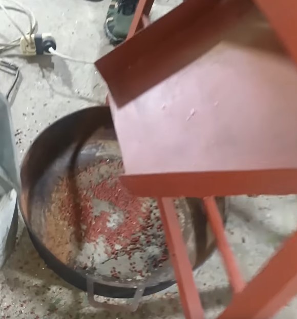 🌺 Desgranadora de Onoto (Achiote)