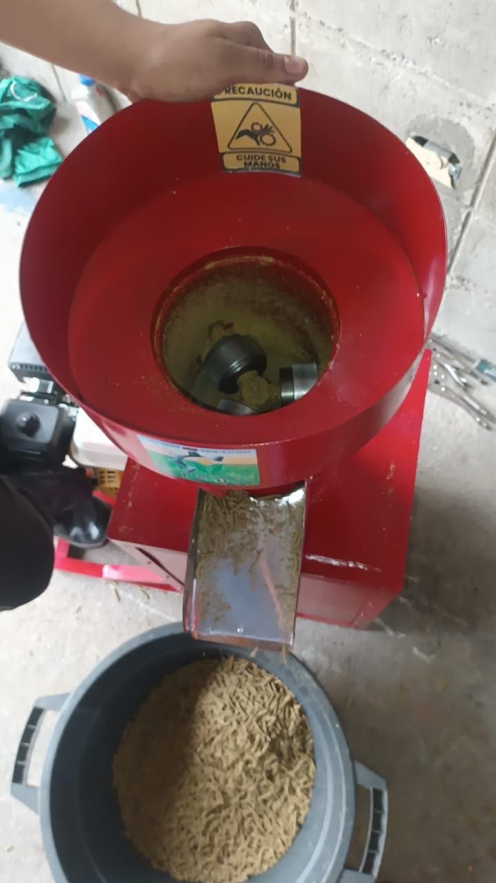 🐄🐖🐔 Máquina para Pellets 300